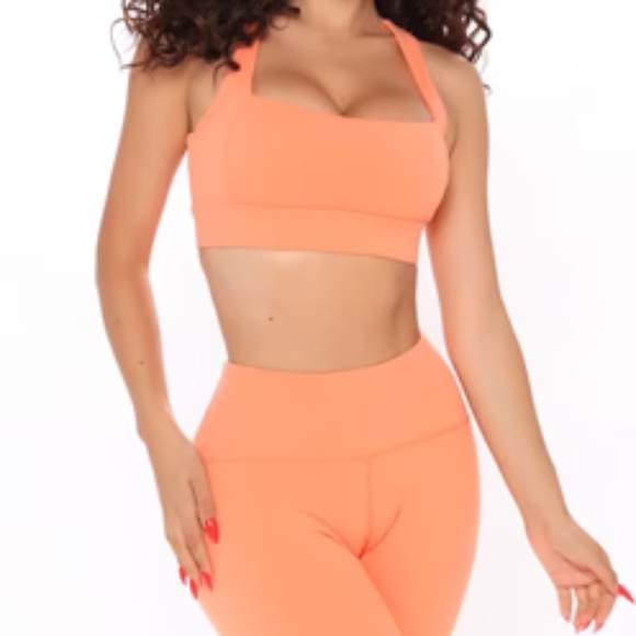 Two Piece Yoga Workout Set - Picture 2 of 6